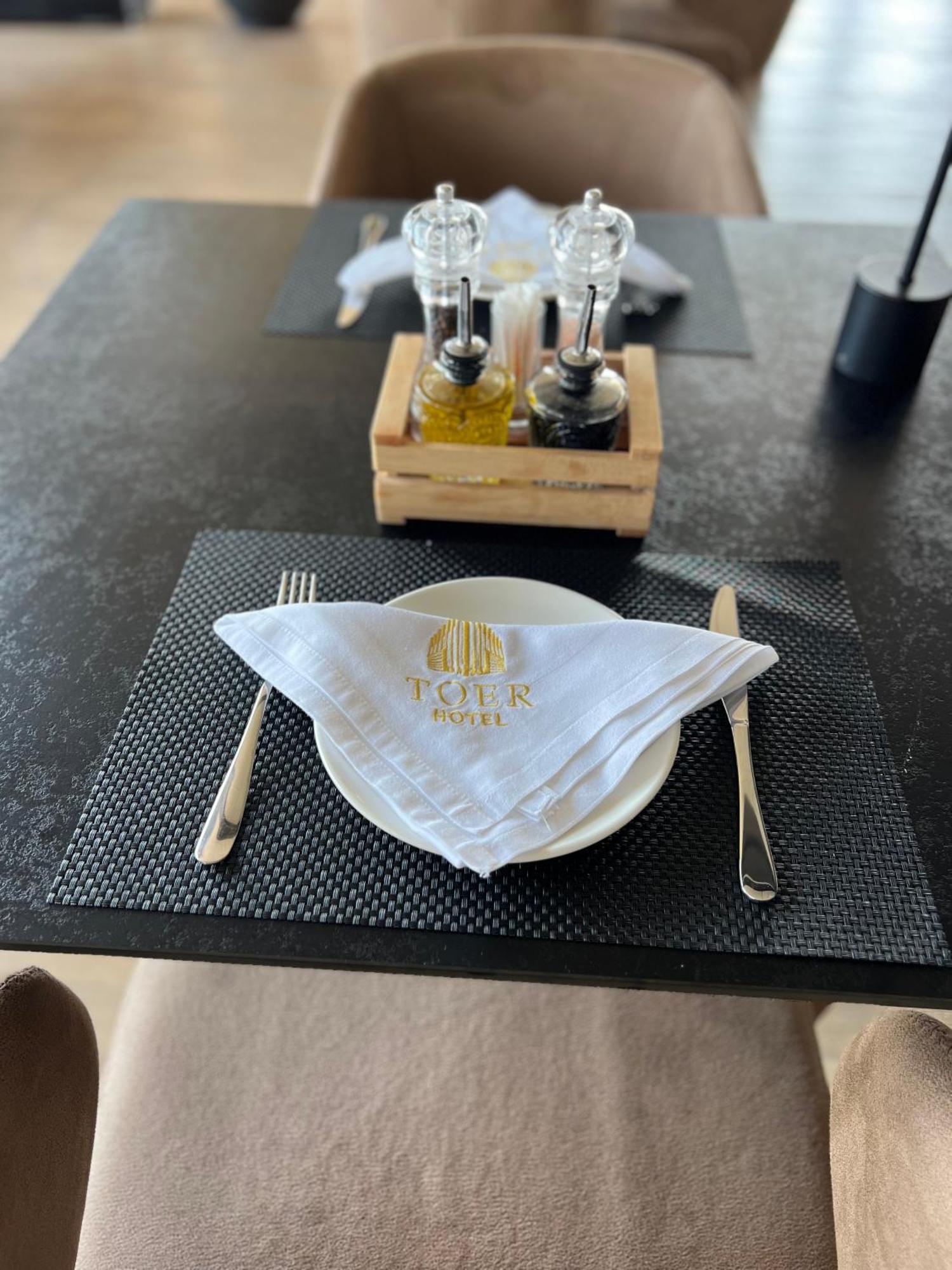 Toer Hotel & Spa Sarandë 外观 照片