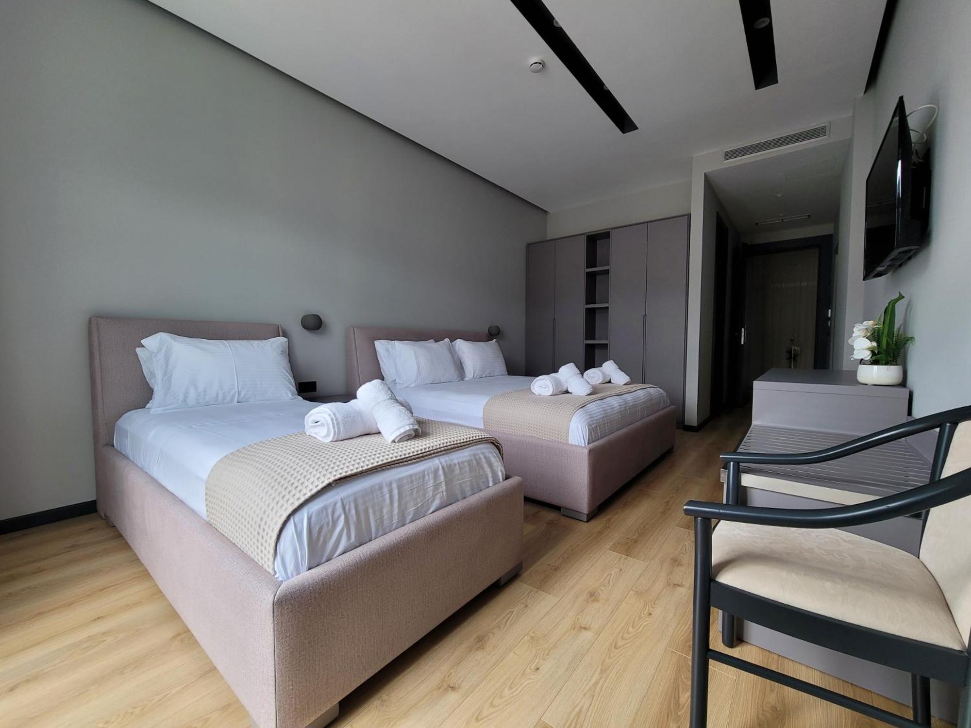 Toer Hotel & Spa Sarandë 外观 照片