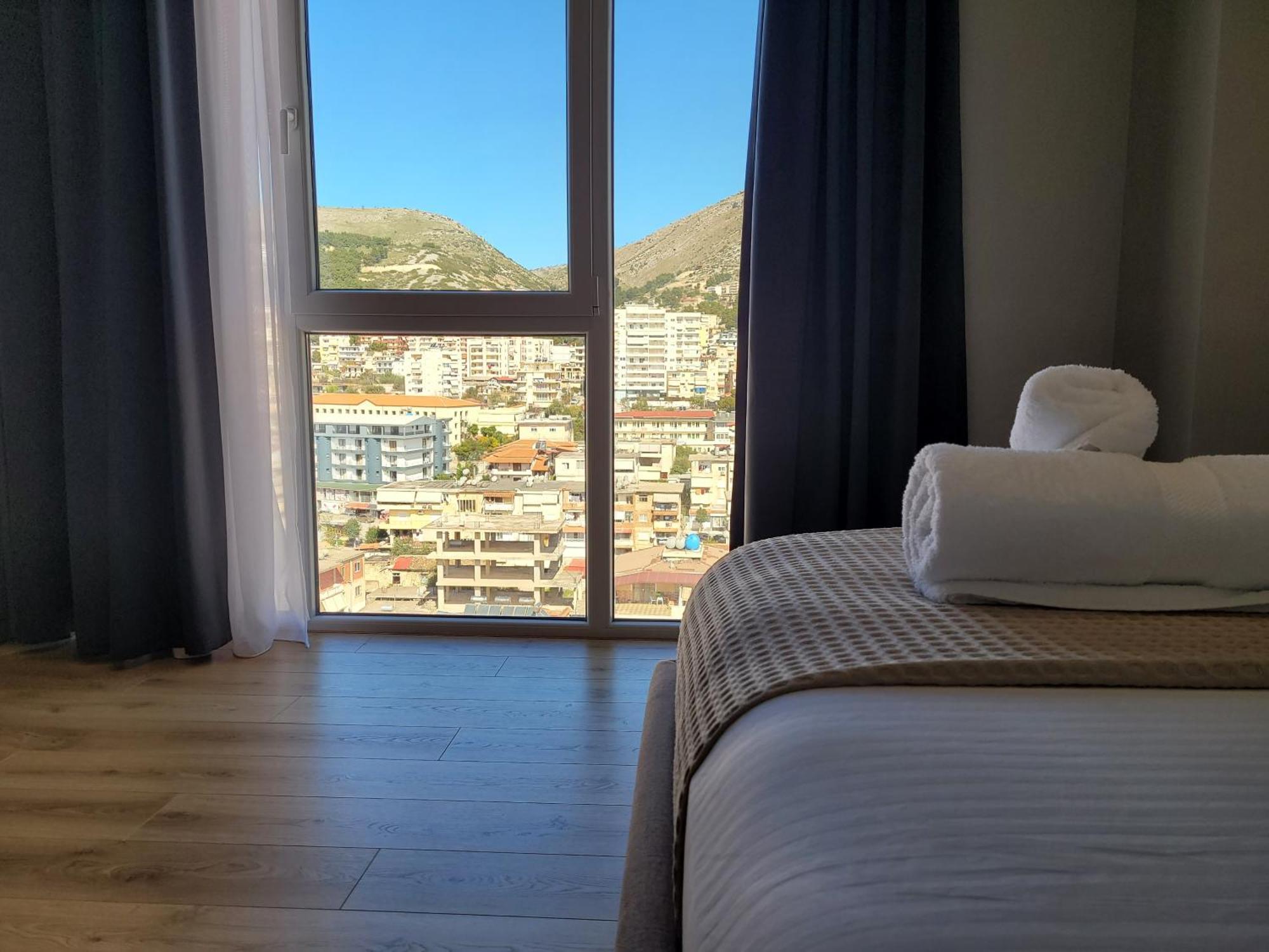 Toer Hotel & Spa Sarandë 外观 照片