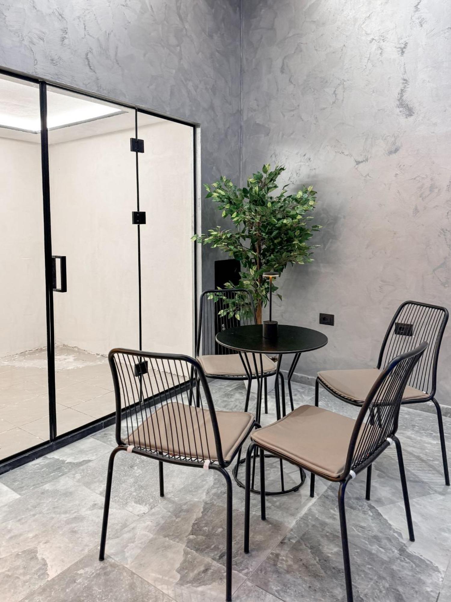 Toer Hotel & Spa Sarandë 外观 照片