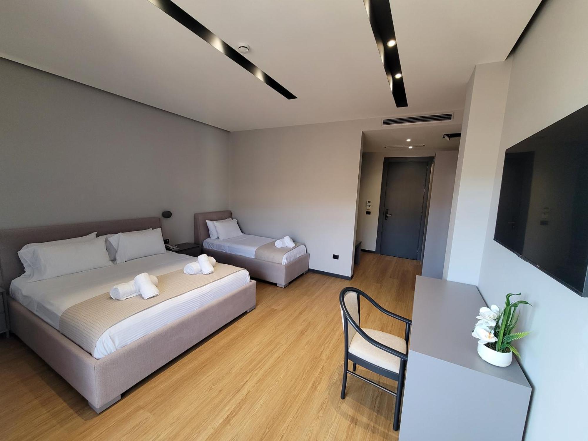Toer Hotel & Spa Sarandë 外观 照片