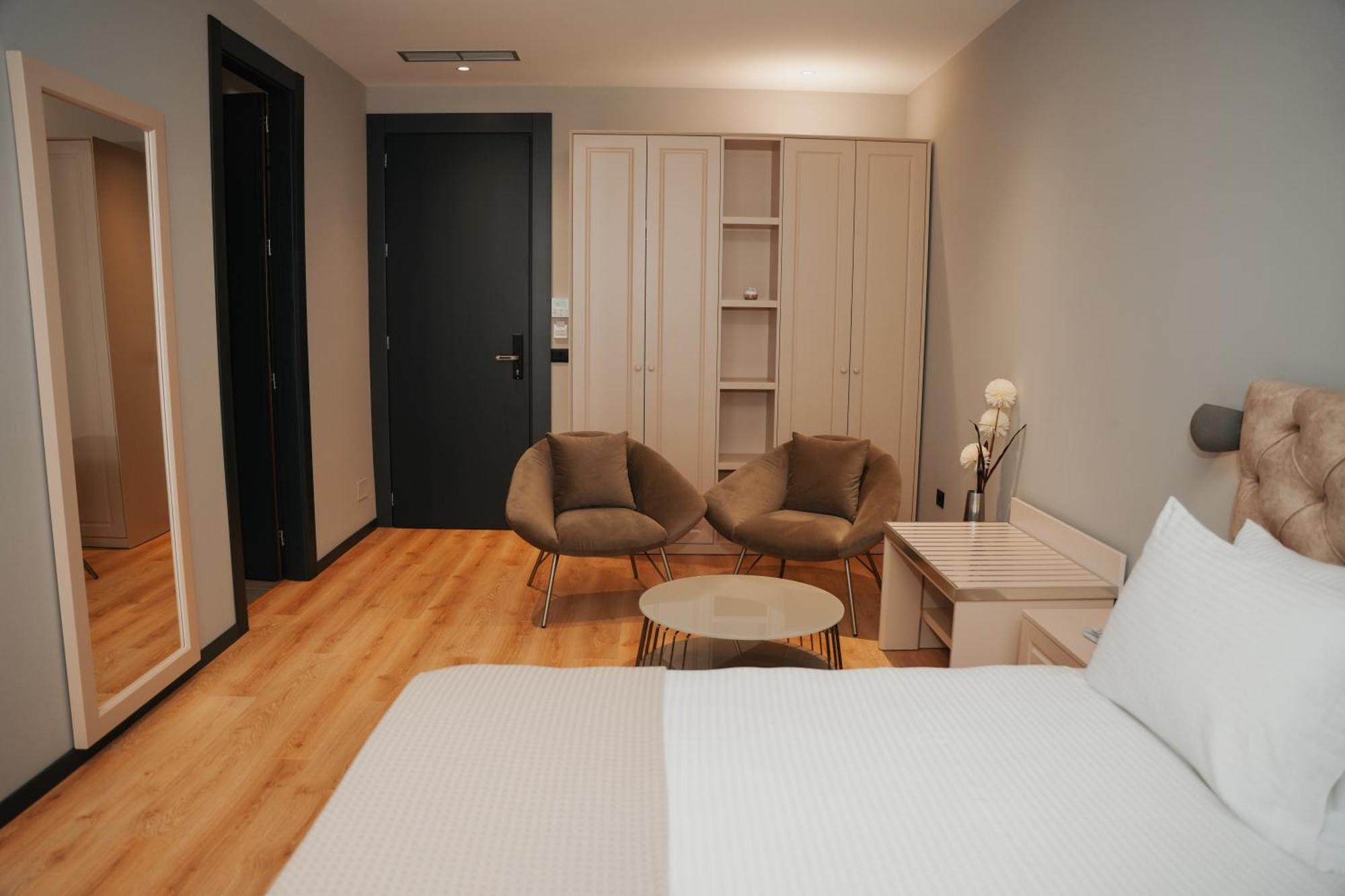 Toer Hotel & Spa Sarandë 外观 照片