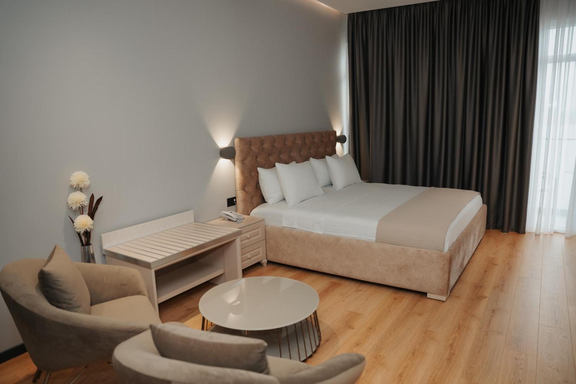 Toer Hotel & Spa Sarandë 外观 照片
