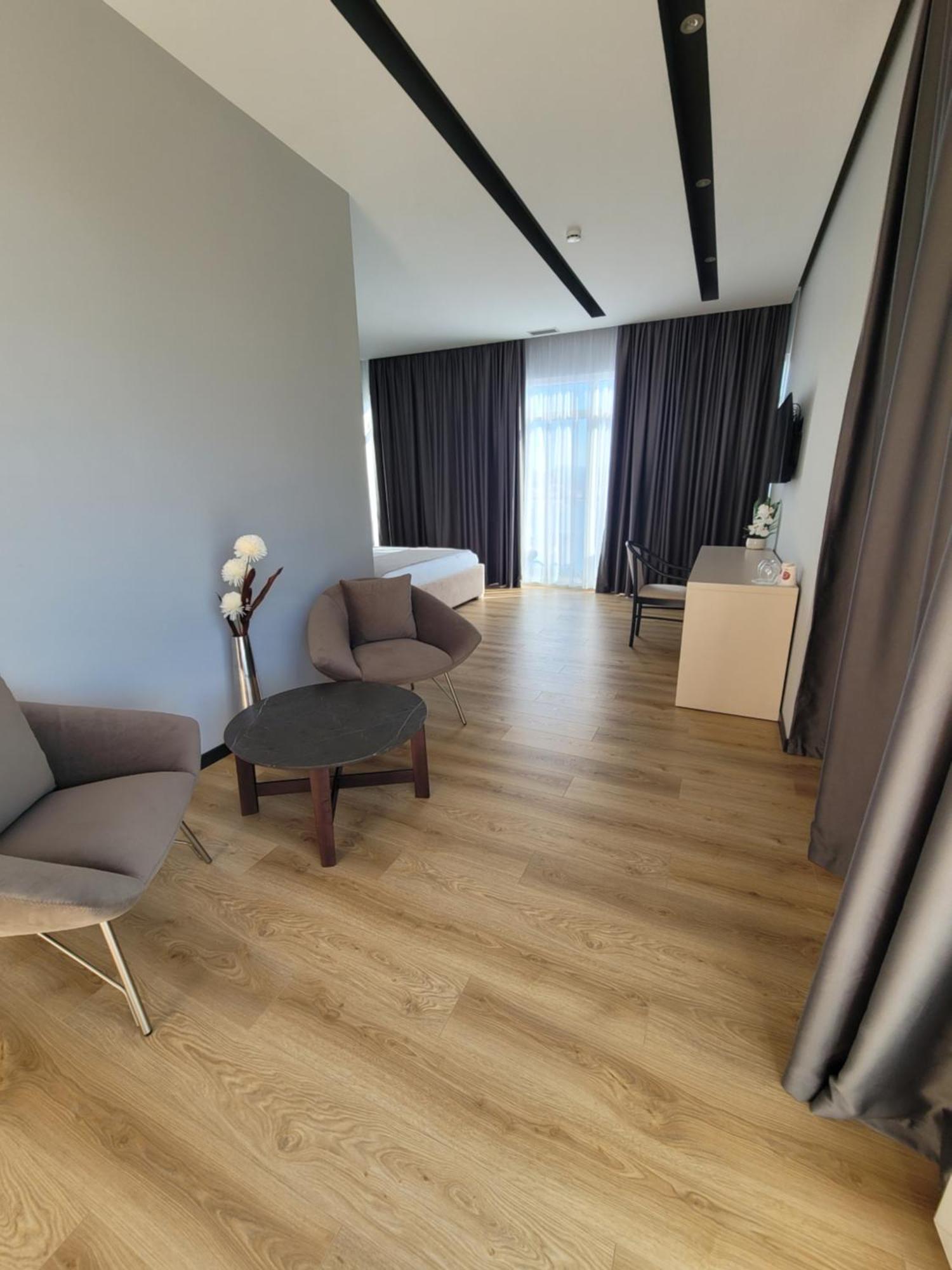 Toer Hotel & Spa Sarandë 外观 照片