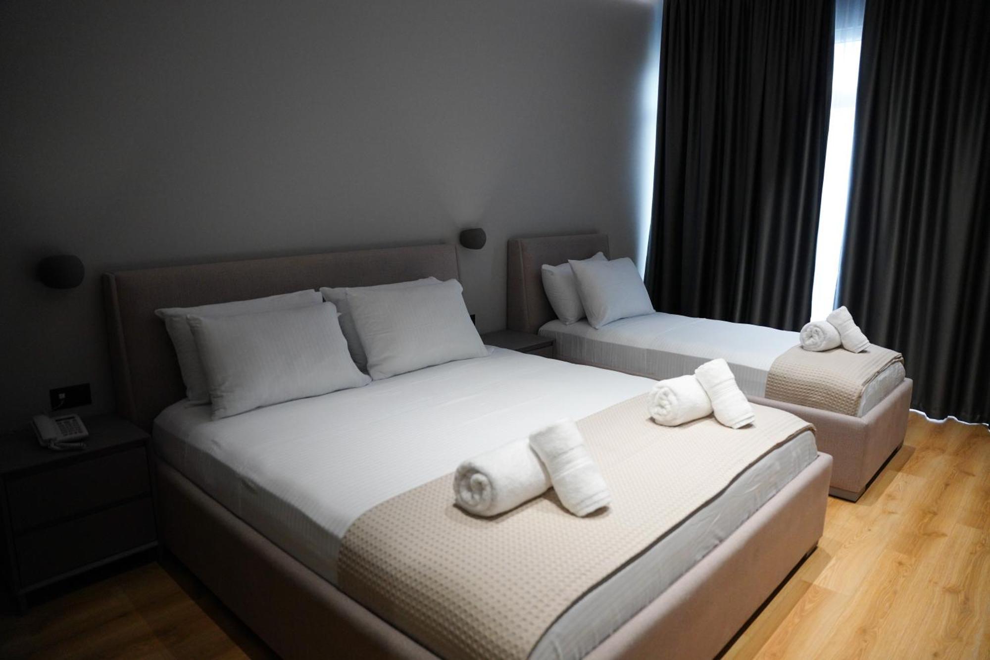 Toer Hotel & Spa Sarandë 外观 照片